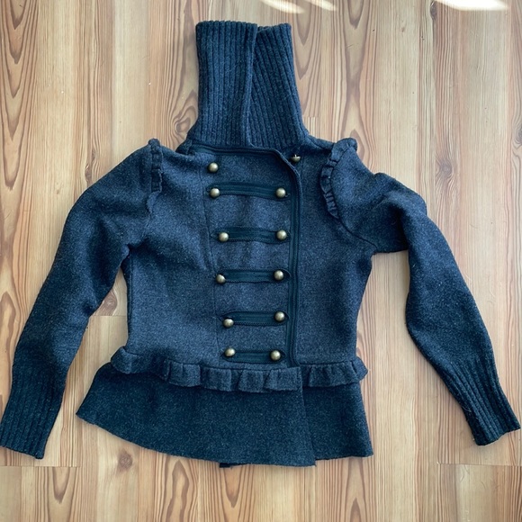 Beautiful Merino Wool sweater - Picture 1 of 4